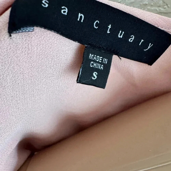 SANCTUARY MAUVE MULTI PLEAT COLD SHOULDER TOP SMALL - Picture 8 of 10